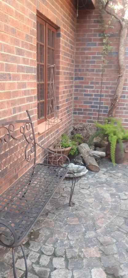 Pantera Lodge & Cheetah Cottage Johannesburg Eksteriør billede